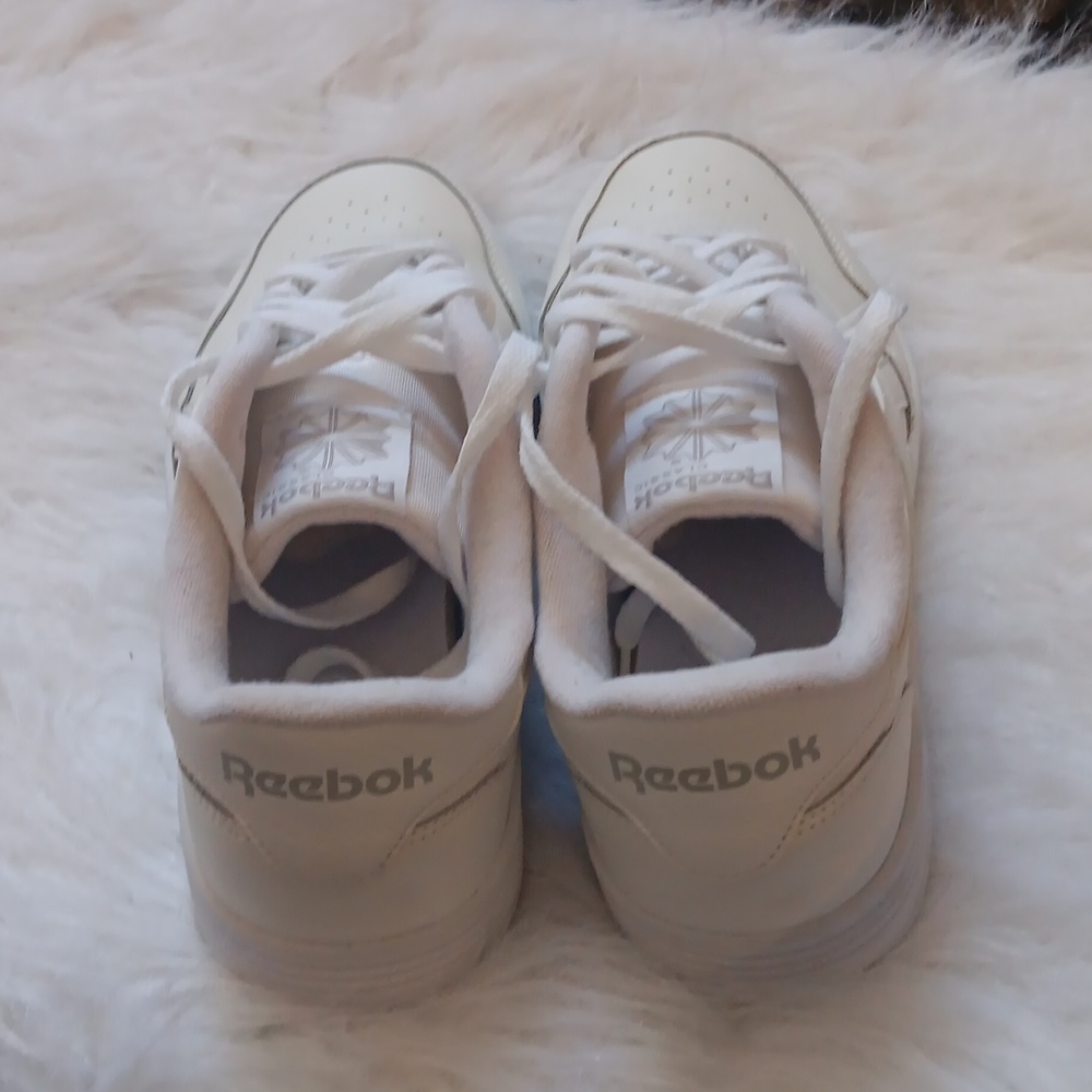 White Reeboks - Picture 4 of 5